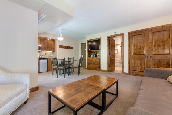 The Peaks Resort and Spa image 17