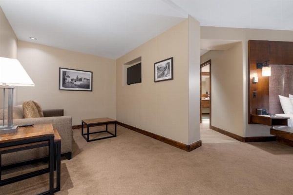 The Peaks Resort and Spa image 22